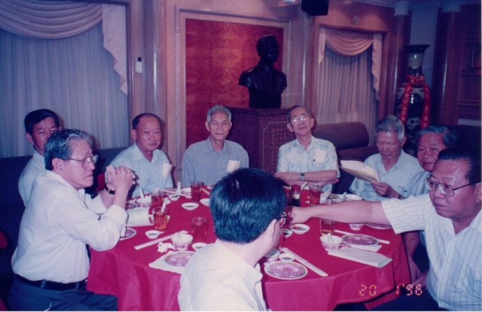 Celebratory Feast for Mdm Kwee Huay Gan's Victory 